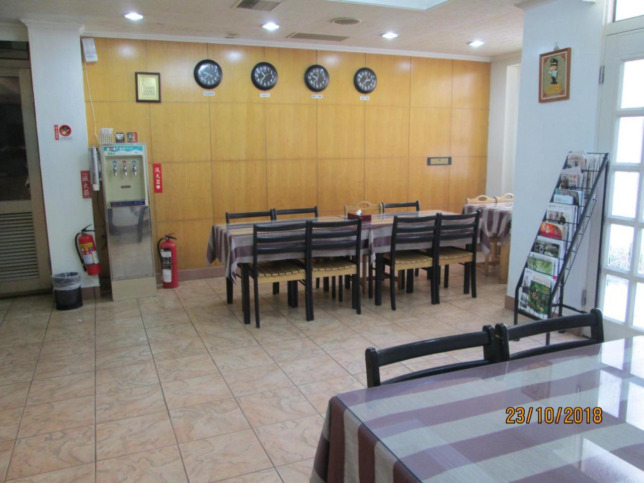 Huangjia Motel Тайнань Екстер'єр фото